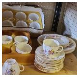 Royal Crown, Derby Made In England Cups And