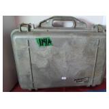 Pelican Case 17x13x7'