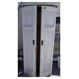 Suncast Outdoor Vinyl Storage Closet. 33x23x72'.