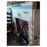 Whitewash Fireplace Mantle 58x16x52'. Items On