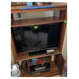 Lg 32' Flat Screen Hd Tv, Symphonic Dvd Player,