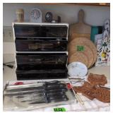 Kitchen Knife Set, Trivets, Cutting Boards,