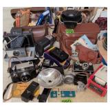 Cameras. Folding Cameras, 35mm, Polaroid Land