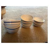8 ceramic bowls    dining room