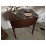 drop leaf wood side table 12' x 19x'23'