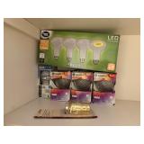 3 medium bases light bulbs, 3 halogen vanity