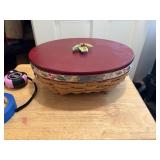 LONGABERGER 2011 christmas holly berry basket