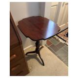 side table wood 21/5' x 18.5' x 28' tall