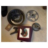 metal pan, bundt pan, metal cookie cutter,