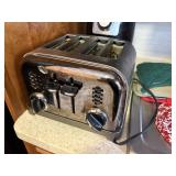 4 slot CRUISENART TOASTER   kitchen