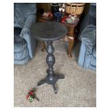 black wood plant stand 28'tall   den
