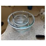 3 pyrex clear bowls, 2 small 1 larger  kitchen