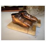 baby shoes on marble pieces   bedroom 1