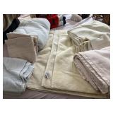 5 bath towels, 4 washcloths, hand towel  bedroom 2