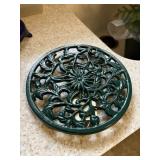 green cast iron 7.5' trivel    kitchen