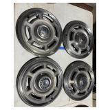 4 FORD FALCON hubcaps,
