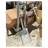 5 long handles green tools