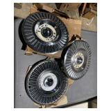 3 Ford Hubcaps 14'