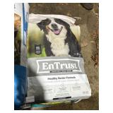 33# Entrust Healthy adult dog food chicken