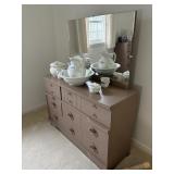6 drawer mirrored dresser 4ft x 18' x 32' tall