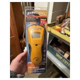 zircon stud finder in original packaging  garage