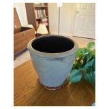 1 gallon crock  no cracks  downstair room