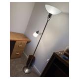 metal floor lamp, 2 lights and trashcan
