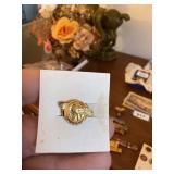 WORLD WAR I I , ruptured duck honorable