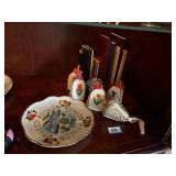 FLORIDA plate, hanging bells, some books