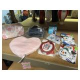 Team Bride cos. bag, plush makeup bag, Cat toys,