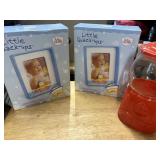 gumball holder, 2 little quak ups