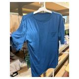 2 xl blue pocket t shirt