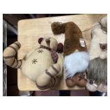 2 gnomes, 1 snowman, very cute