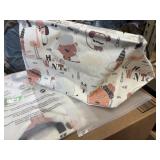 2 cloth totes with handles, 10'x10'X15'