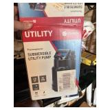 submersible utility pump   garage