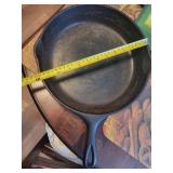 12'  WAGNER SIDNEY -0- 1060? cast iron skillet