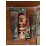 5 entryway rugs, 2 christmas, all approx 2ft x 4ft