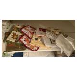 fall themed kitchen towels, pot holders oven mits
