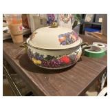 CORNACOPIA enamel on steel 3 or 4 qt ductch oven