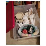 tote/ lid, basket, christmas glass ornaments prety