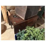 Drop Leaf Table 22 x 48 x 29'