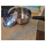 revereware sauce pan with lid 7.25' wide  kitchen