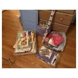 tote / lid new  greeting cards and gift bags, 1/2