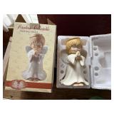 praying angel figuire 8' tall    garage