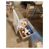 Tote w/ Lid - Stuffed Poodles and 2 dolls