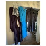 graduation outfit & 2 dresses  medium  foyer
