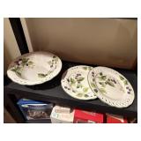 serving bowl and 2 matching plates, grape vine