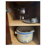 fondue pot and access., kitchen magician