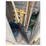 contents of craftsman shed all garden tools