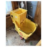 rubbermaid commercial mop bucket with wringer